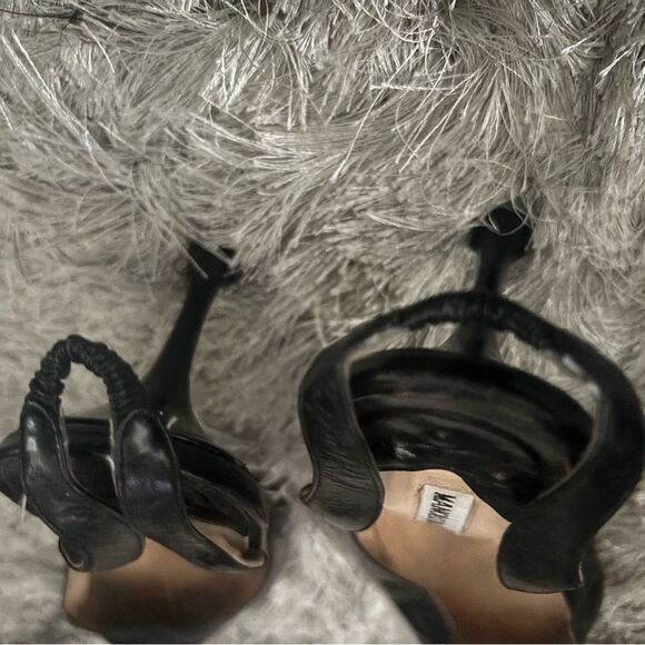 Manolo Blahnik Caroline Slingback Pumps cute designer shoes pointy toe heels - Picture 3 of 6